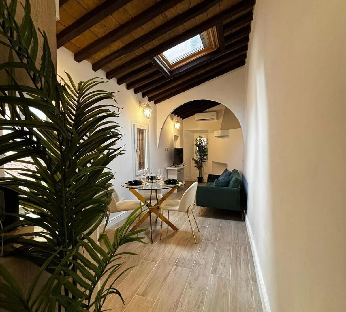 Tiferet Home - Piazza Di Spagna Rzym 0*,